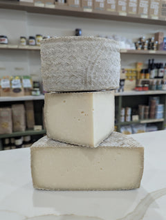 Valdivieso Manchego DOP, Spanish sheep's milk cheese