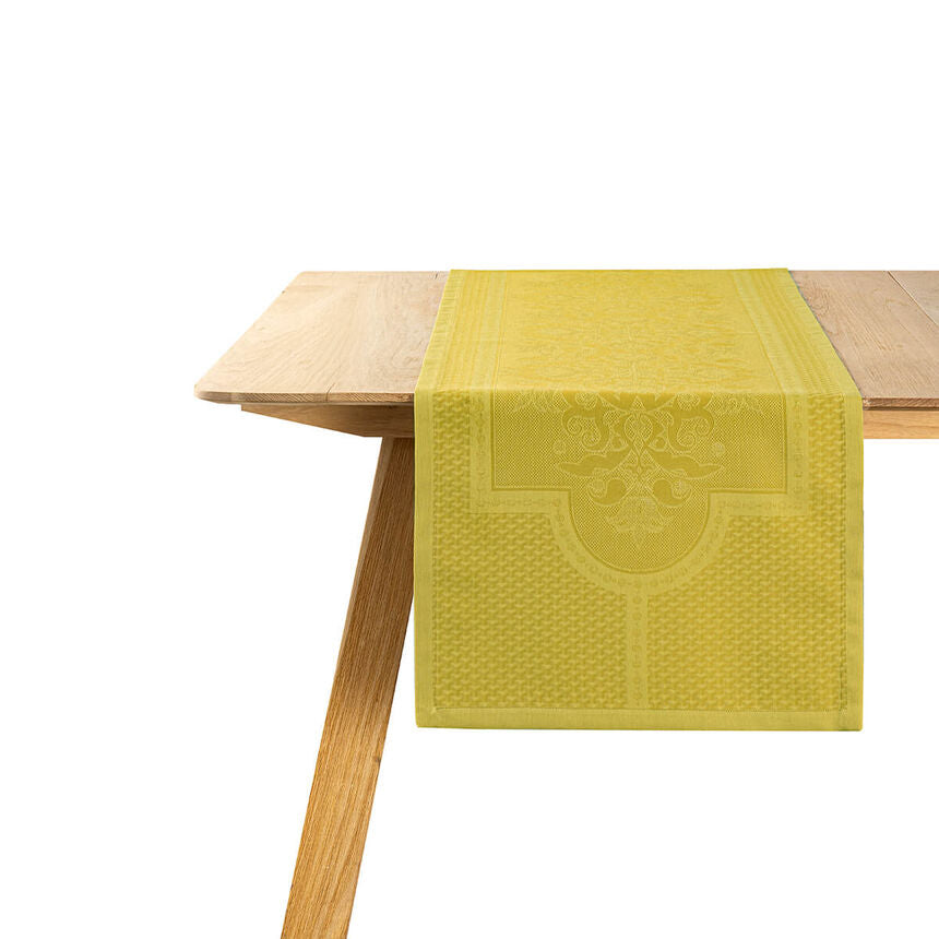 Le Jacquard Francais Table Runner - Palais Venitien