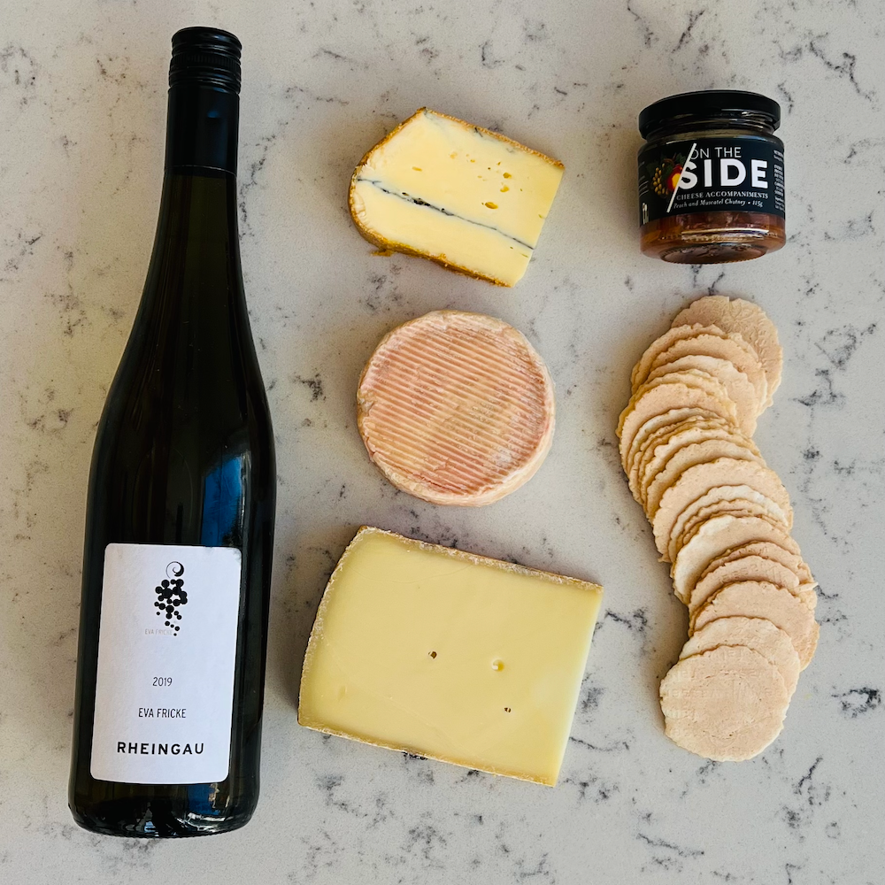 Riesling & Cheese Hamper - Eva Fricke Rheingau Trocken Riesling